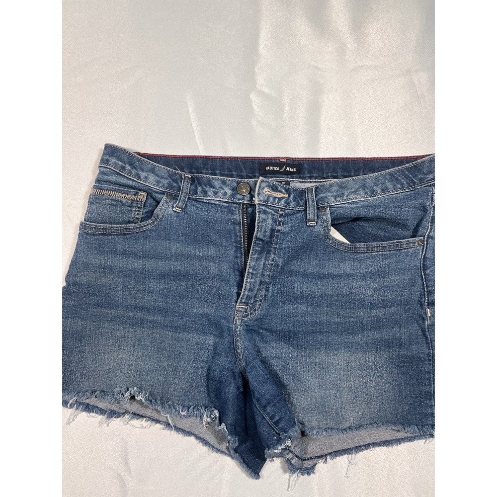 Nautica Jean Shorts Women's Size 10 Or 32 Waist Medium Wash Five Pocket